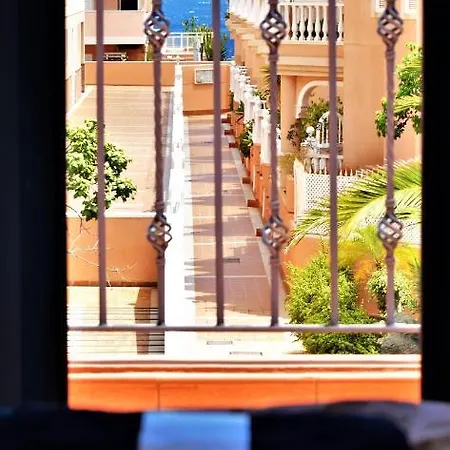 Victoria Family Apartman Tenerife Costa Del Silencio Exterior photo